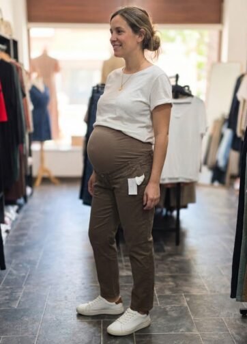 Pantalon de grossesse classique kaki